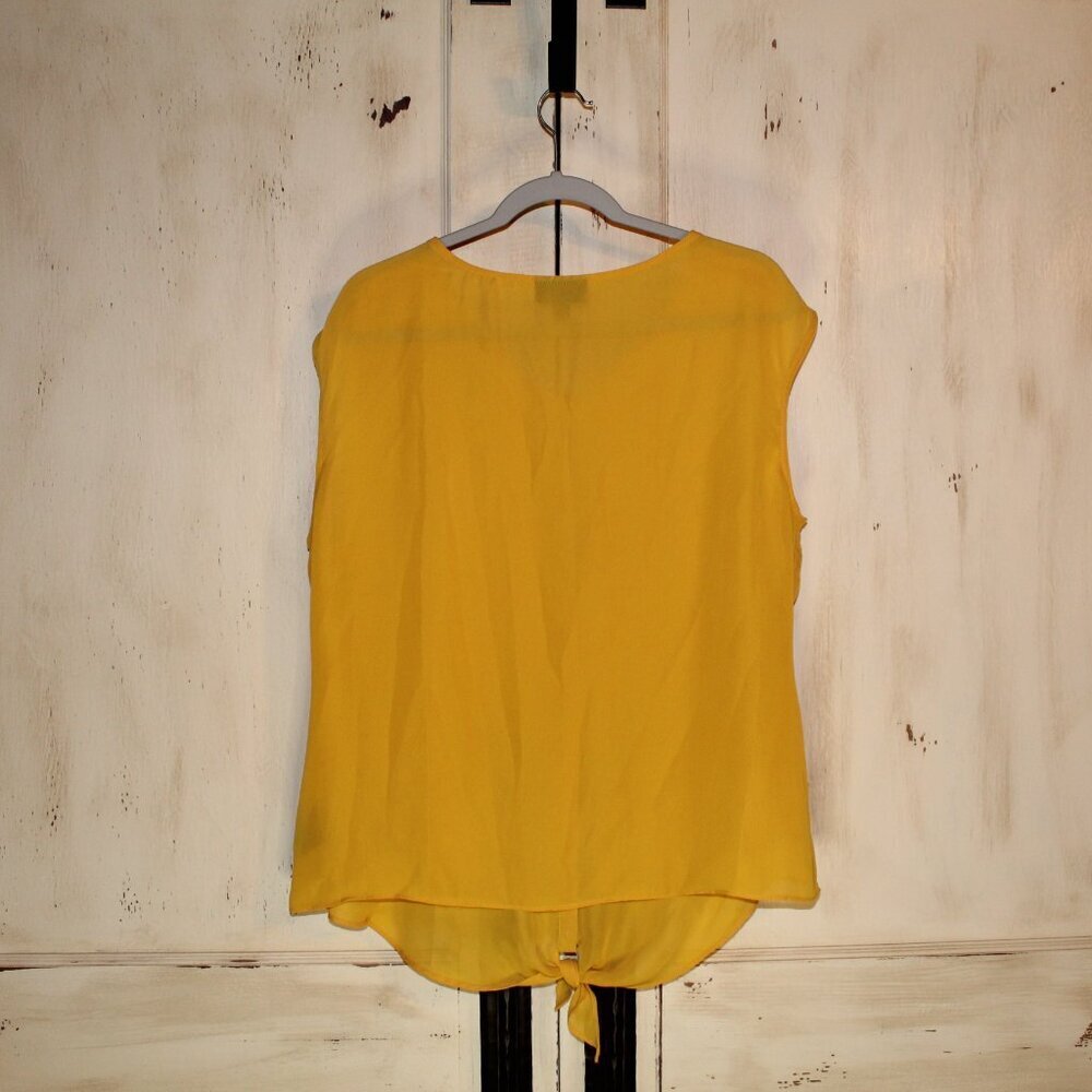 Worthington yellow sleeveless v-neck button-down front w/ tie-front detail XL - Picture 4 of 4